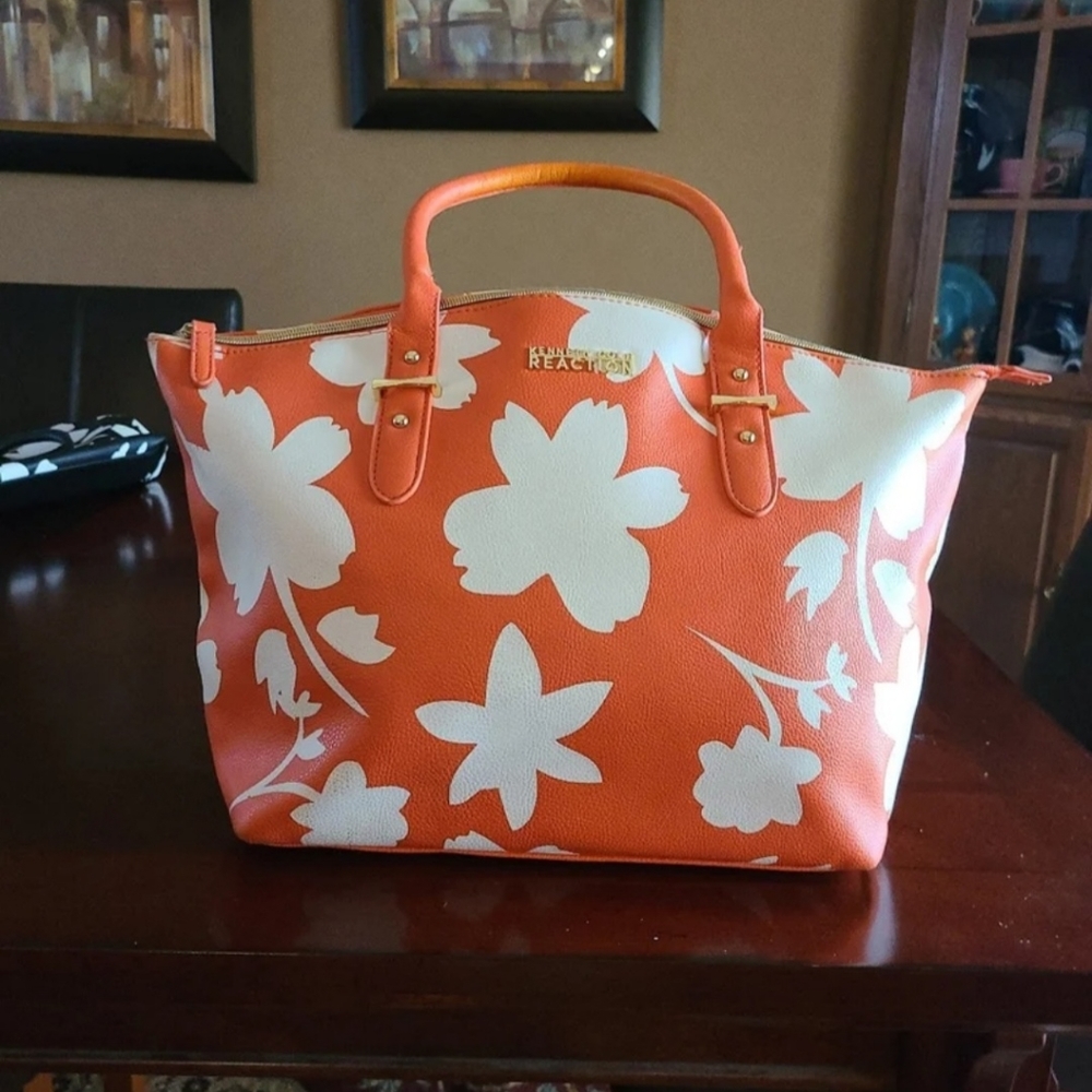 Kenneth Cole Reaction Handbag